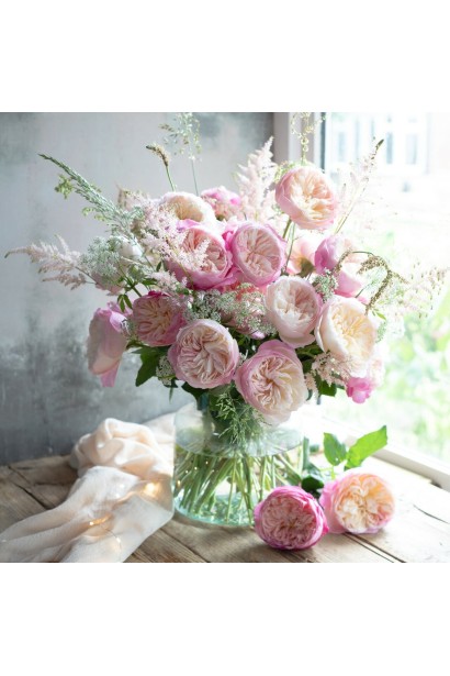 Букет троянд сорту Constance у вазі